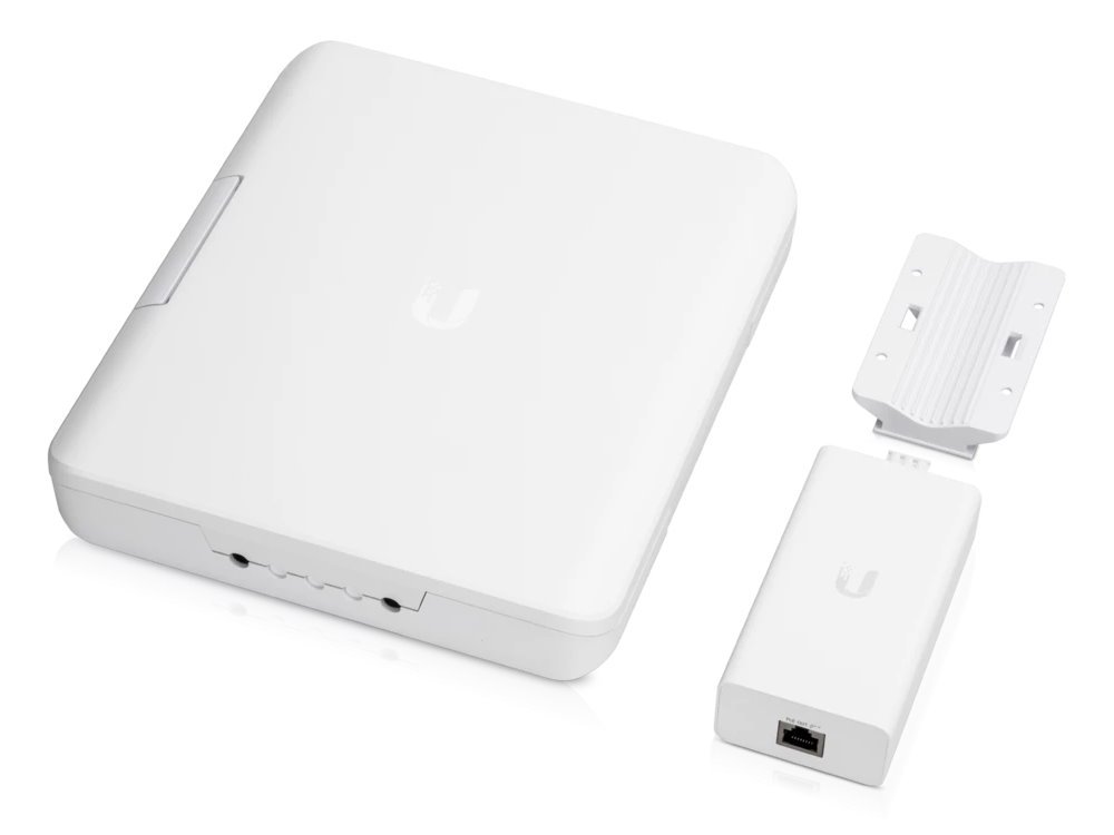 Ubiquiti USW-Flex-Utility, adaptér pre inštaláciu na stĺp3 