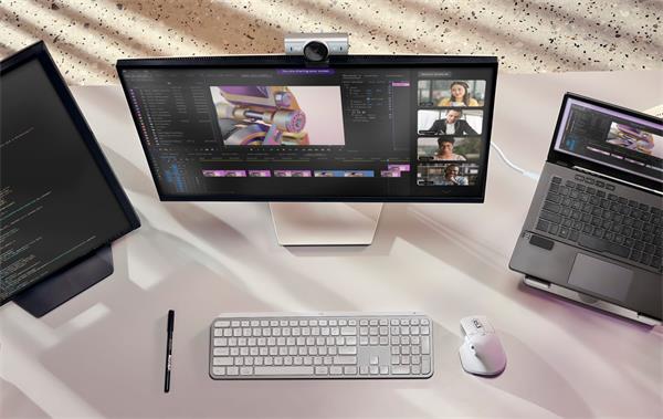 Logitech® MX Brio 4K Ultra HD Webcam - PALE GREY 