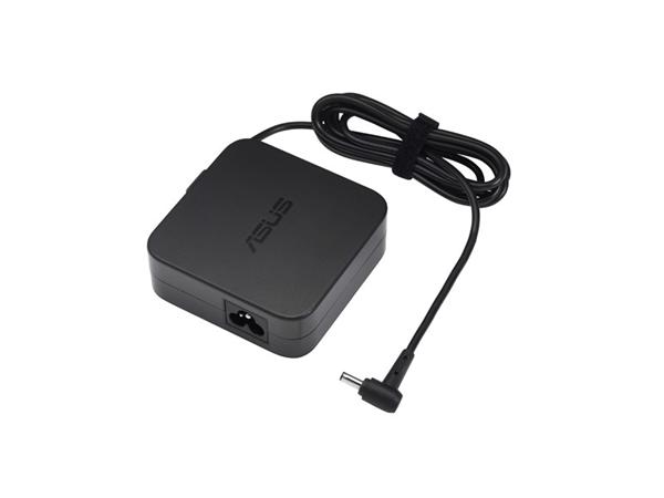 ASUS AC NAPÁJACÍ ADAPTÉR 65W  USB Type C, 3pin power cord 