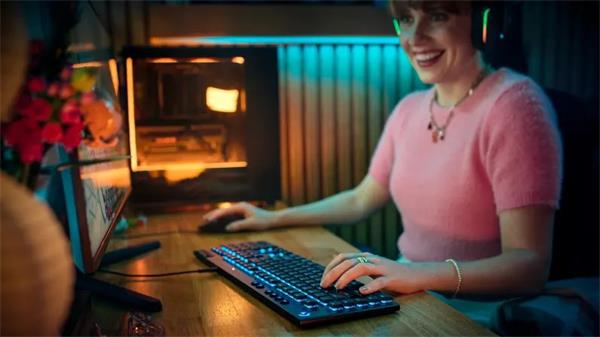 Logitech® G515 TKL - Wired Gaming Keyboard - BLACK-US INT&quot;L-USB-TACTILE 