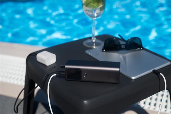 Canyon PB-2010, Powerbank, Li-Pol, 27.000 mAh, Digitálny displej, 2xUSB-C + 1xUSB-A, výkon 140W, nabíjanie notebookov! 