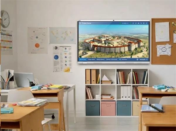 65" PRISM Séria PRESTIGIO SOLUTIONS, Android 14 EDLA + upgr 16, 50 dotyk, 9H, 3x20W, AI Kamera, 100 000:1, 