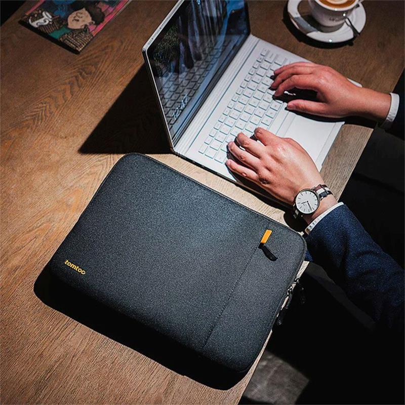 Tomtoc puzdro 360 Protective Sleeve pre Macbook Air 15" M2/M3 - Black Blue 