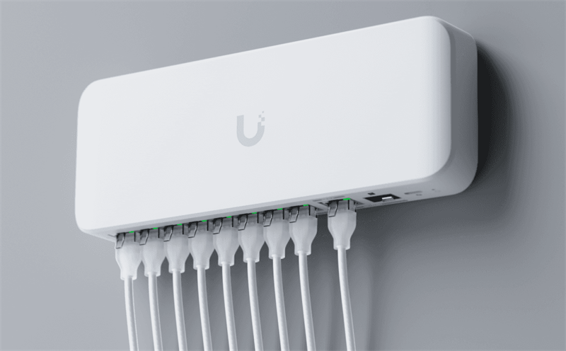 Ubiquiti UniFi switch USW Flex 2,5G   8x 2.5Gbps + 1x 10Gbps/SFP+  indoor 