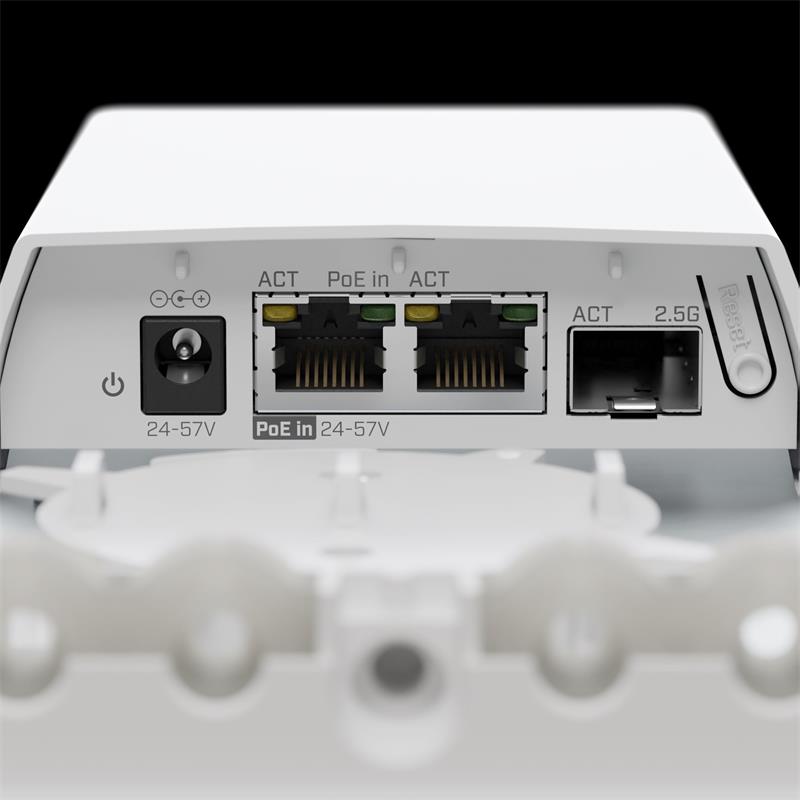 MIKROTIK optický konvertor s 2,5Gbsp SFP + 2x GLAN   POE outdoor 