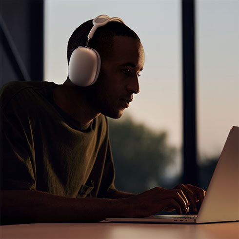 Apple AirPods Max - Blankytne modrá *Vystavený* 