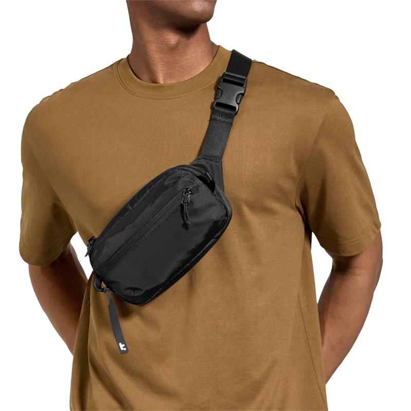TomToc taška Aviator T33 Chest Bag S - Black 