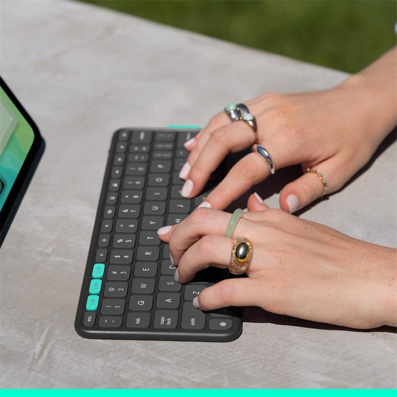 Logitech FLIP FOLIO pre iPad Pro 13"(M4), iPad Air 13"(M2+M3), US, grafitová 