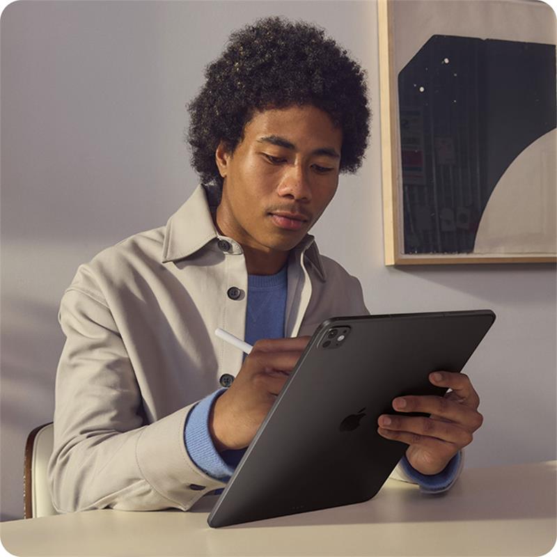 iPad Pro 13" Wi-Fi + Cellular 1TB sklo s nanotextúrou - Kozmický čierny (2025) 