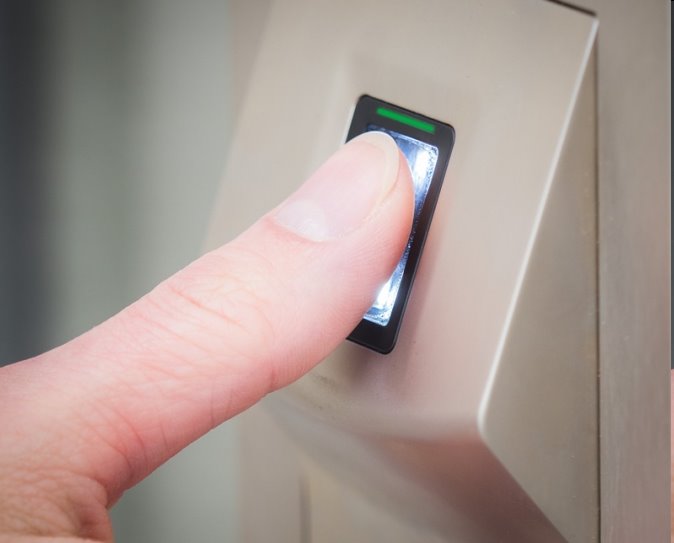 2N® Access Unit 2.0 Biometrická čtečka otisku prstů 