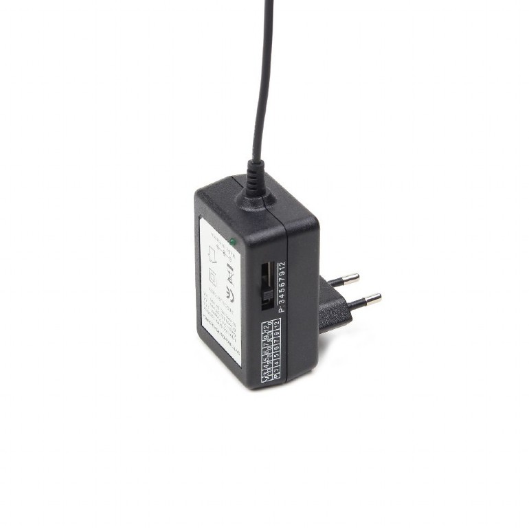 Univerzálný AC-DC adaptér GEMBIRD EG-MC-008, 12W, 7 konektorov 