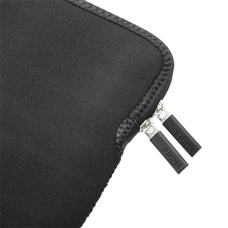 Trunk puzdro Neoprene Sleeve pre Macbook Pro 16" 2021/2023 - Black *Rozbalený* 