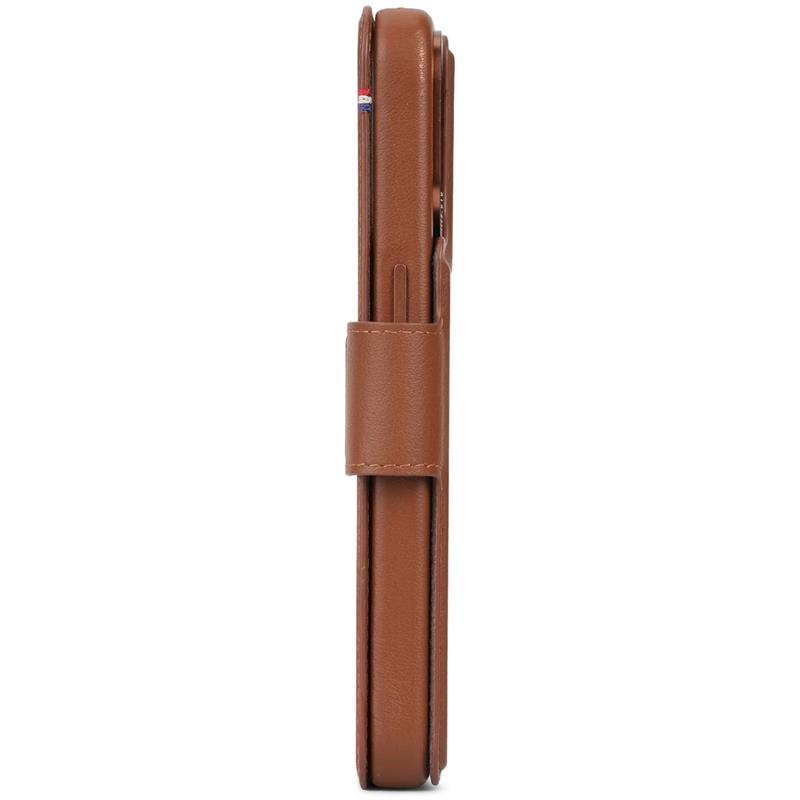 Decoded puzdro Leather Detachable Wallet MagSafe pre iPhone 15 - Tan 
