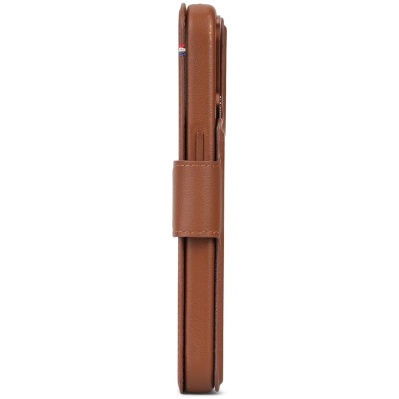 Decoded puzdro Leather Detachable Wallet MagSafe pre iPhone 15 Pro - Tan 