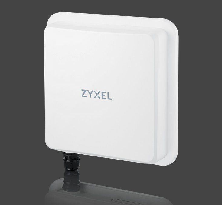 Zyxel FWA710, 5G Outdoor Router,Standalone/Nebula with 1 year Nebula Pro License, 2.5G LAN